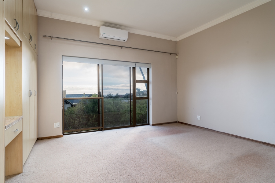 5 Bedroom Property for Sale in Boskloof Eco Estate Western Cape